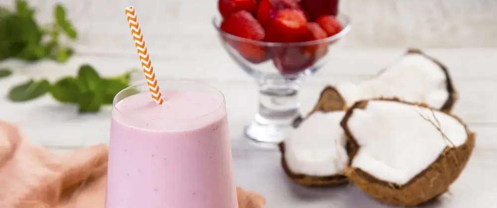 Coconut & Strawberry Smoothie